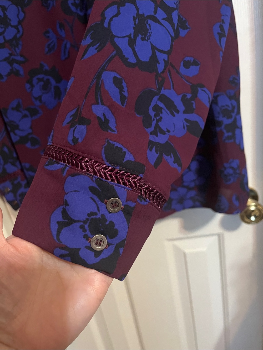 41 Hawthorn 2X Plum Blue Floral V-Neck Long Sleeve Plus Size Blouse - Picture 4 of 9